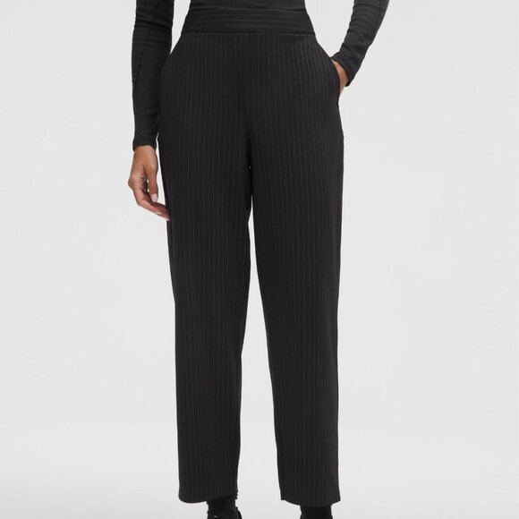 Daydrift High-Rise Tapered Trouser *Short - Picture 2 of 9